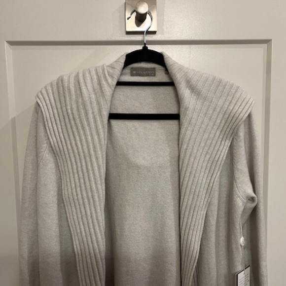 Evolution by Cyrus Hooded Cardigan - Picture 3 of 6